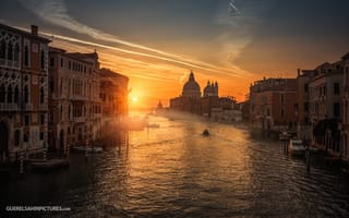Картинка закат, небо, Guerel Sahin, Венеция, photographer, канал, собор