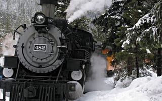 Картинка Steam train, движение, зима, состав, горы, winter in highlands, снег, лес, деревья, паровоз, вагоны, железная дорога