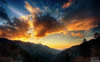 Картинка Aaron Woodall, горы, облака, небо, даль, закат, photographer