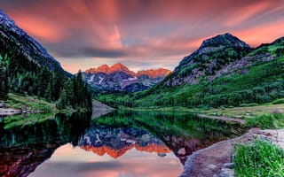 Картинка закат, sunset, colorado, колорадо, отражение, maroon bells, горы, лес, тучи, sunrise, озеро, марун-беллс, usa, forest, облака, maroon lake