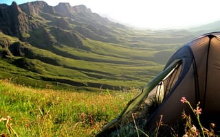Картинка луг, пейзажи, пастбище, вид, горный хребет, пеший туризм, дикая местность, кемпинг, экосистема, плато, палатка, перевал, путешествовать пешком, пейзаж, лесото, Южная Африка, окружающая природа, санитарный пропускник, горы, трава, на открытом воздухе, долина, vista, географическая особенность, горные формы рельефа