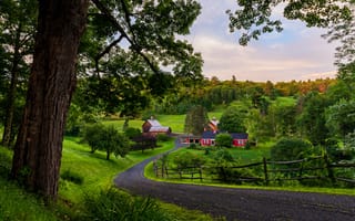 Картинка Летний вечер в Помфрете, закат, пейзаж, Вермонт, деревья, дома, дорога