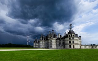 Картинка France, тучи, Франция, замок, небо, Шато Шамбор, гроза, молния, Chateau de Chambord