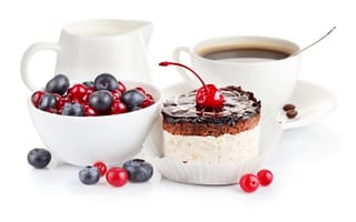 Картинка сливки, десерт, чашка, кофе, ложка, еда, ягоды, тарелка, пирожное