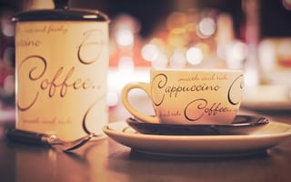 Картинка чашка, тарелка, надписи, cappuccino, сахарница, стол, боке, блюдце, coffee, ложка