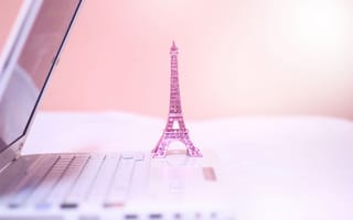 Картинка Эйфелева башня, розовая, La tour Eiffel, статуэтка, ноутбук