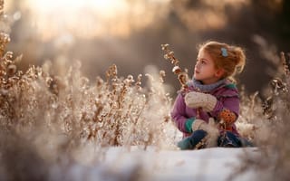 Картинка трава, дети, девочка, зима, снег, природа, ребёнок