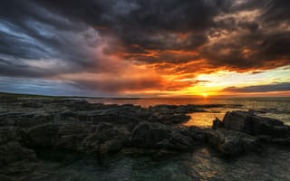 Картинка Ирландия, пляж, графство Донегол, камни, закат, море