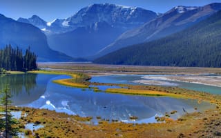 Картинка небо, озеро, горы, деревья, alberta, река, весна, отражение, banff national park, canada, лес, канада
