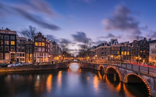 Картинка вечер, Голландия, канал, Amsterdam, мост, огни, Амстердам, Нидерланды