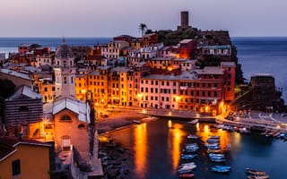 Картинка Liguria, панорама, Лигурия, Cinque Terre, Italy, Вернацца, здания, побережье, Чинкве-Терре, Vernazza, Gulf of Genoa, Италия, Генуэзский залив