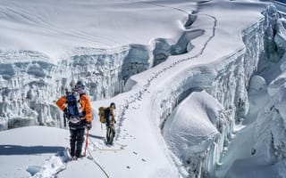 Картинка альпинистов, солнце, зима, тропа, экстремальный спорт, скалы, снег, горы, лед, тени