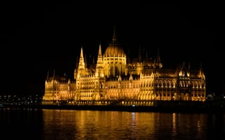 Картинка здание венгерского парламента, парламент, здание парламента, резиценция, замок, здание, архитектура, достопримечательность, Будапешт, Венгрия, ночь, огни, подсветка