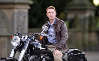 Картинка взгляд, Капитан Америка, Крис Эванс, мотоцикл, актёр, мужчина