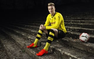 Картинка сборная Германии по футболу, Футбольный игрок, игрок, желтый, футбол