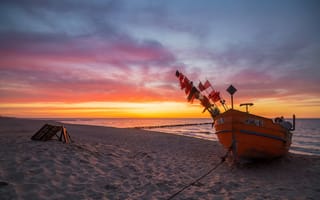 Картинка песок, закат, балтийское море, рыбацкая шлюпка