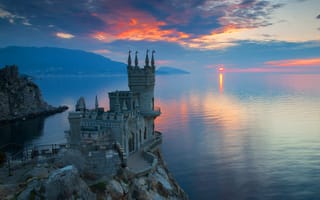 Картинка горы, облака, Ялта, скалы, рассвет, утро, замок, Ласточкино гнездо, Крым