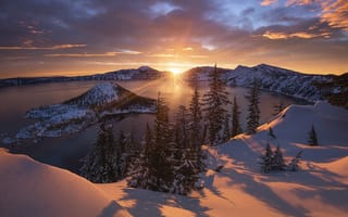 Картинка природа, кратерное озеро, ели, штат, США, восход солнца, Крейтер, Орегон, снег, зима