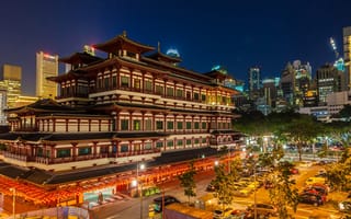 Картинка Республика Сингапур, гостиницей в колониальном стиле, вид на вечерний город с