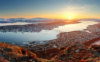 Картинка Норвегия, Рассвет, Tromso, Город, Дома, Залив