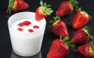 Картинка клубника, йогурт, берри, молоко, молока, ягоды