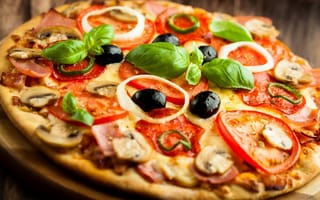 Картинка грибы, выпечка, маслины, пицца, блюдо, ветчина, сыр, помидоры