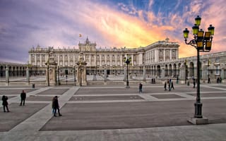 Картинка Palacio Real de Madrid, мадрид, Облака, площадь, дворец, Испания