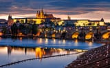 Обои: Prague, Прага, Czech, Praha, здания, город, Влтава, мост, архитектура, вечер, Чехия, река