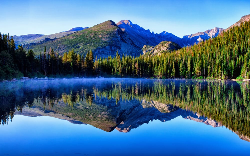 Картинка: небо озеро лес горы