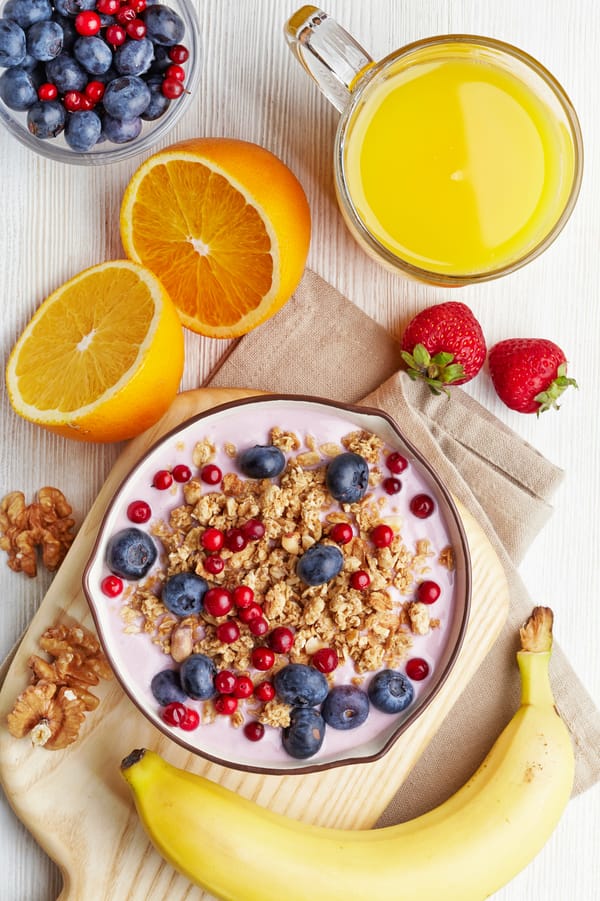 Картинка: Завтрак, blueberry, breakfast, cup, fruit, milk, juice ...