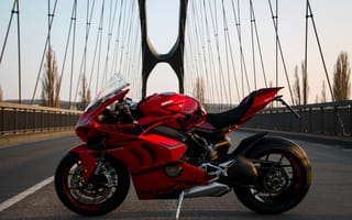 Картинка байк, мотоцикл, Panigale V4, Ducati, вид сбоку, сбоку, мост, красный