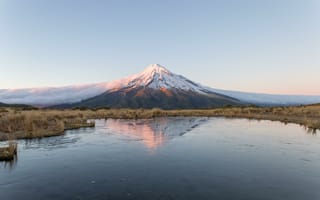 Картинка Таранаки, Новая Зеландия, вершина, гора, горы, природа, вода, озеро, пруд, вулкан, вулканический