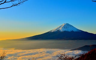 Картинка Гора фудзи,  Облака,  Туман,  Вершина,  Снег,  Япония,  Фудзи,  Гора
