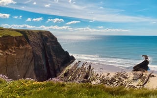 Картинка пейзаж, море, скалы, небо, природа, пляж, лето