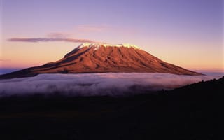 Картинка Килиманджаро,  облака,  небо,  горы,  Африка,  4k,  5k