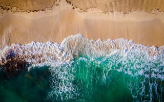 Картинка океан, море, вода, природа, берег, побережье, песок, песчаный, пляж, волна, сверху, c воздуха, аэросъемка, съемка с дрона