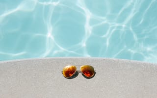 Картинка очки, бассейн, лето, отдых, вода, солнце, пейзаж