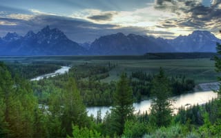 Картинка лес, Wyoming, природа, река, сша, горы, небо, вечер, облака