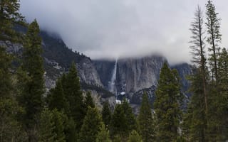 Картинка Йосемитский Национальный Парк, Йосемитский, национальный парк, США, Калифорния, горы, гора, природа, скала, лес, деревья, дерево, облачно, облачный, облака, туман, дымка