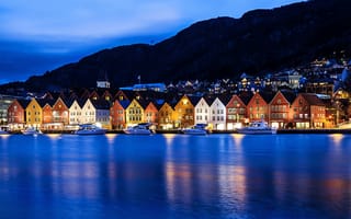 Обои гавань, дома, здания, ночь, лодки, Norway, Норвегия, Берген, город, Bergen, огни
