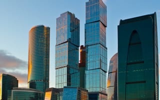 Картинка Москва, Россия, город, города, здания, небоскреб, высокий, здание, мегаполис, современный, вечер, закат, заход