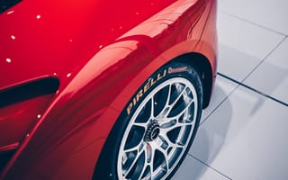 Картинка pirelli, машины, машина, тачки, авто, автомобиль, транспорт, колесо, красный