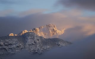 Картинка горы, гора, природа, скала, облачно, облачный, облака, туман, дымка