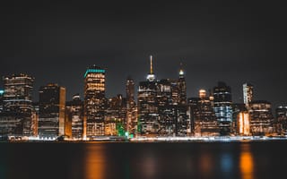 Картинка Нью Йорк, Нью-Йорк, город, здание, небоскреб, США, города, здания, высокий, мегаполис, ночной город, ночь, огни, подсветка, отражение