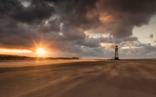 Картинка North Wales, маяк, солнце, пейзаж, океан, пляж