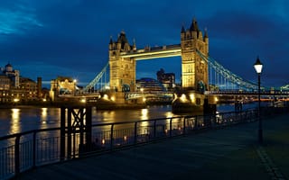 Картинка Тауэрский мост, Тауэр-бридж, Лондонский мост, мост, Лондон, Великобритания, Англия, город, города, здания, ночной город, ночь, огни, подсветка