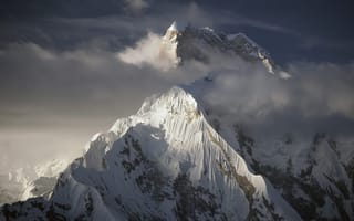 Картинка гора, туман, эверест