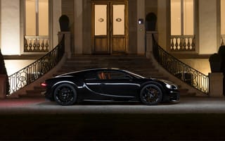 Картинка Bugatti Chiron, Bugatti, Chiron, Бугатти, машины, машина, тачки, авто, автомобиль, транспорт, вид сбоку, сбоку, здание, ступеньки, вечер, ночь, темнота