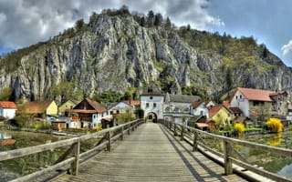 Картинка Бавария, скала, деревья, дома, деревянный, HDR, Германия, мост, Essing, город
