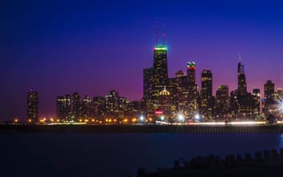 Картинка закат, Центр Джона Хэнкока, Международная гостиница и башня Трампа, Соединенные Шта, Чикаго, огни, 900 North Michigan, ночь, Иллинойс, озеро Мичиган, отражение